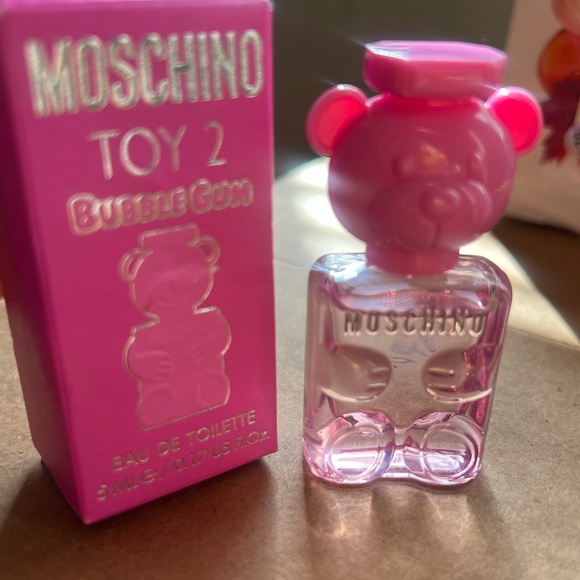 Moschino Toy 2 Bubble Gum Eau de Toilette - Pink - Picture 3 of 3